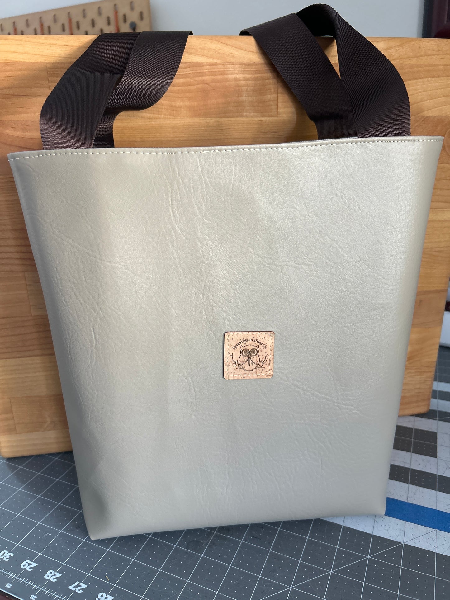 Green Village Cat Single Scene tote bag