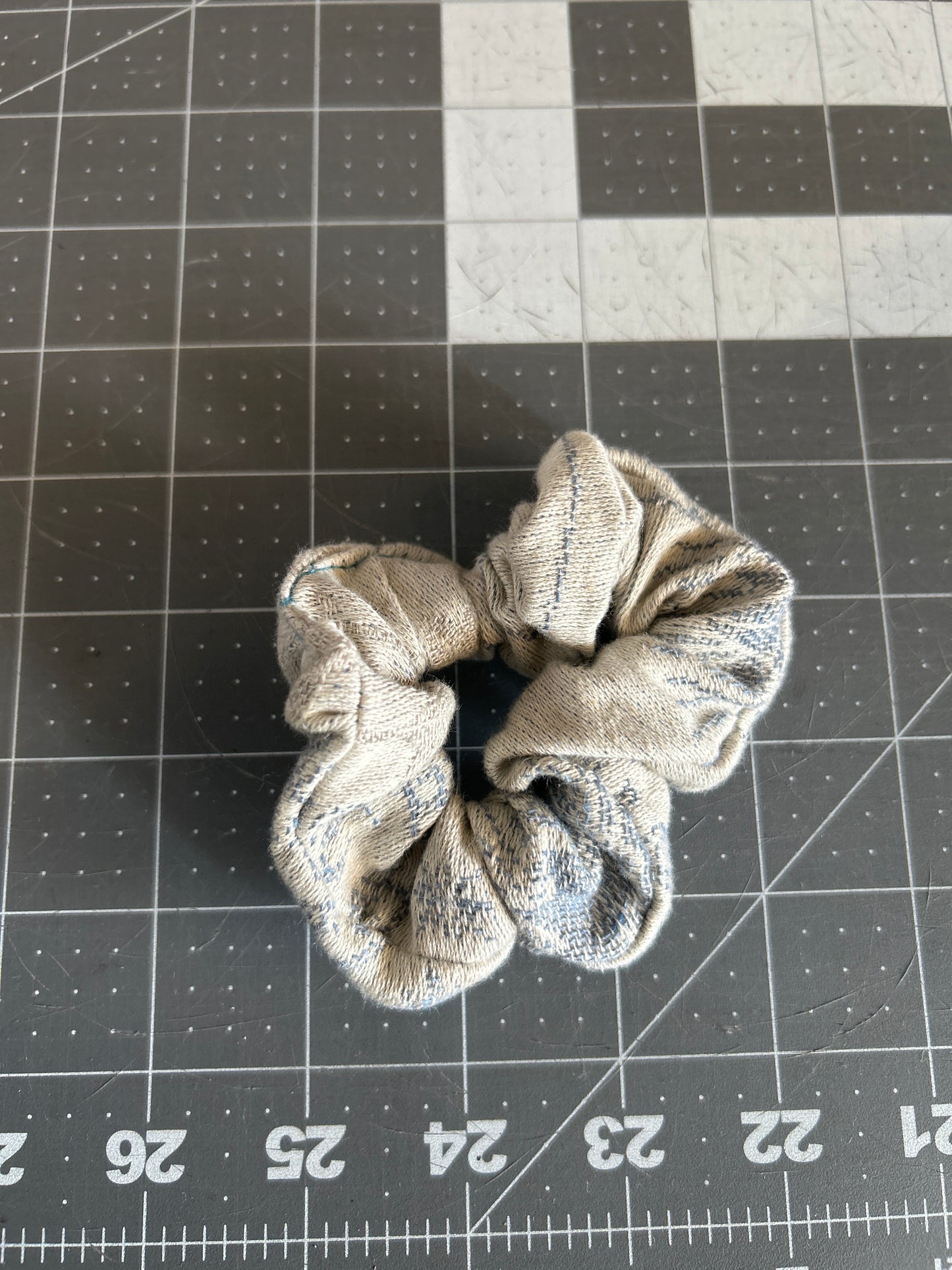 Neutral Doors Scrunchy