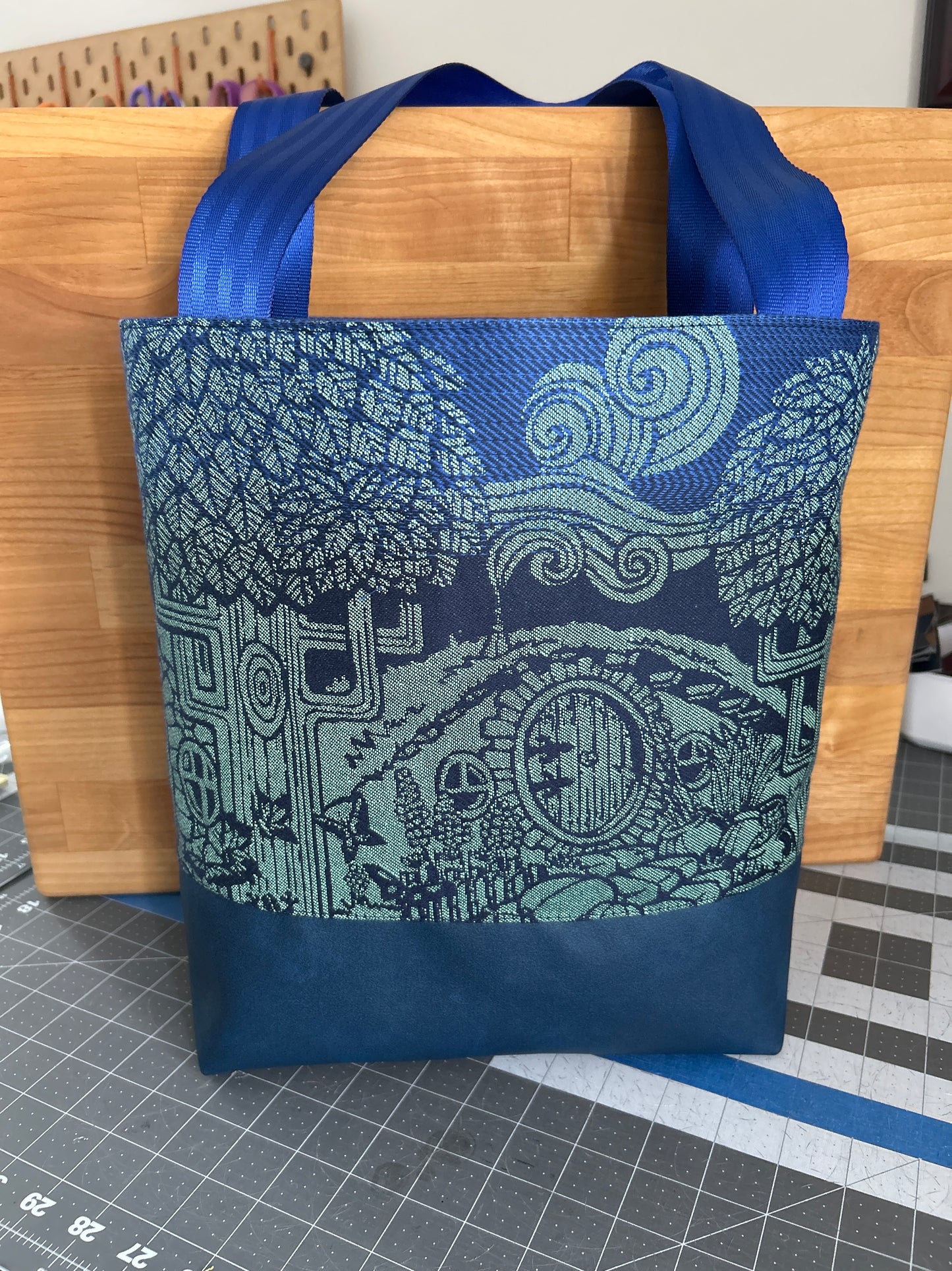 Celebration Tree tote bag