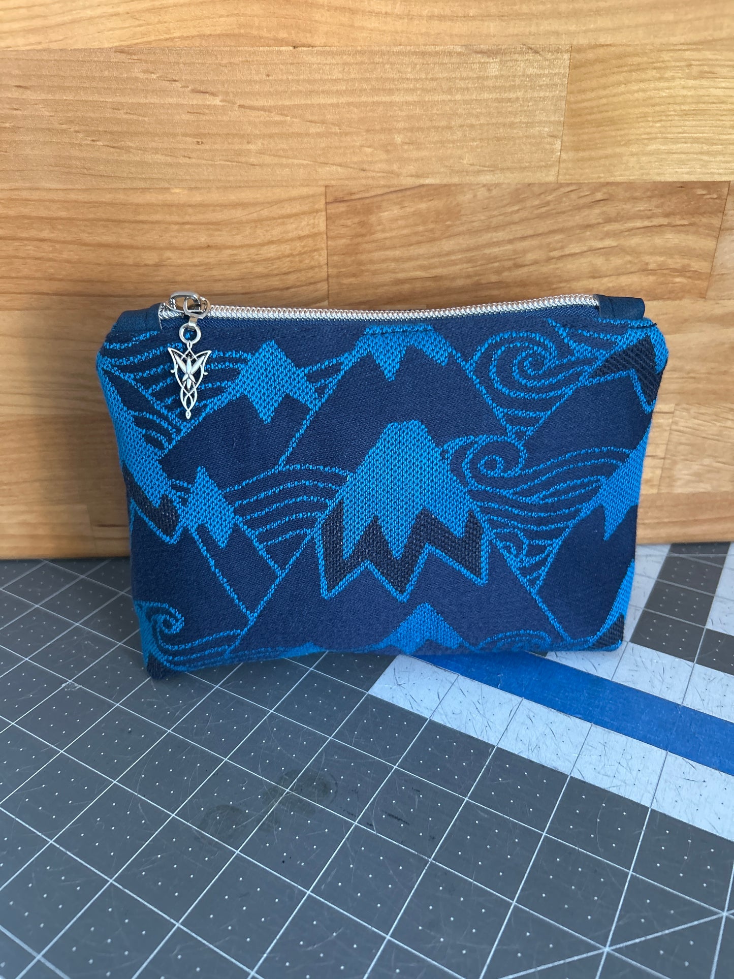 Blue Mountains Travel Pouch