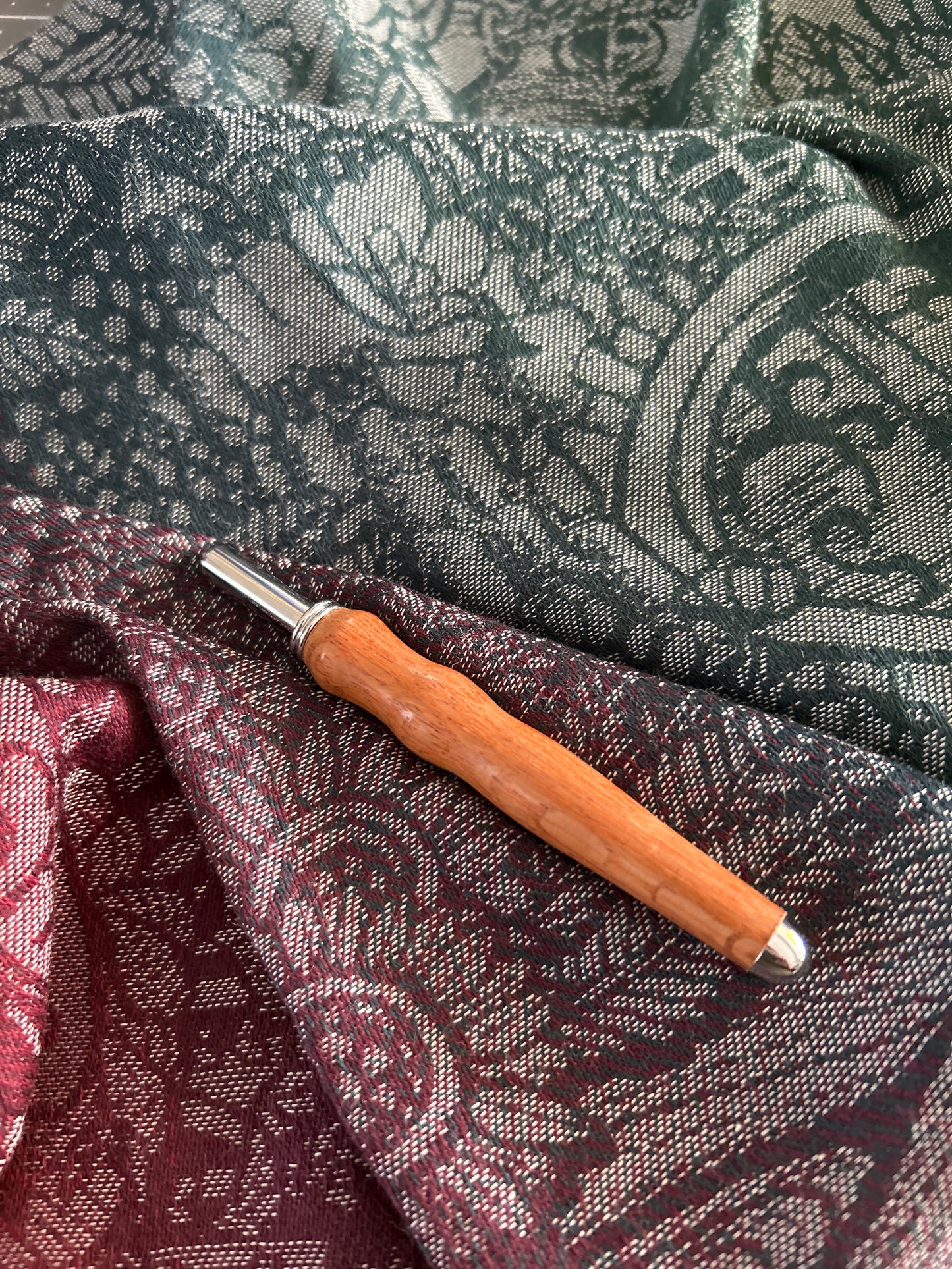 Hand turned seam ripper